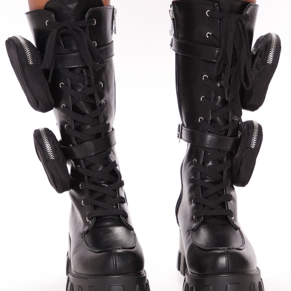Combat boots
